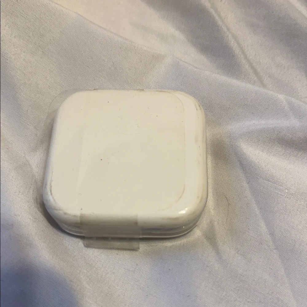 Apple White Earbud Headphones NIP